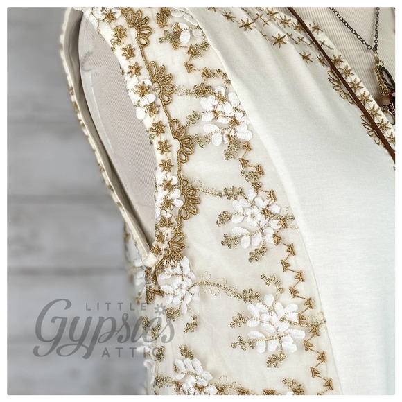 POL Babydoll Embroidery Peplum Top - Picture 5 of 12